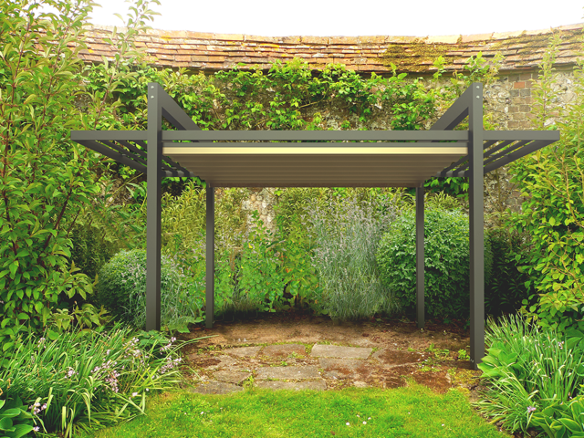 Pergola aluminiowa w ogrodzie